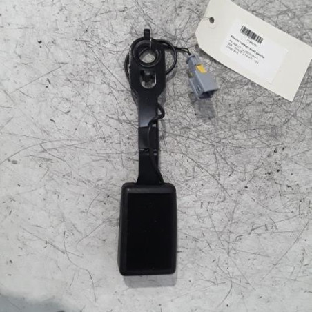 Attache ceinture avant gauche PEUGEOT 208 1