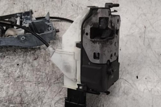Serrure avant droit CITROEN BERLINGO 2