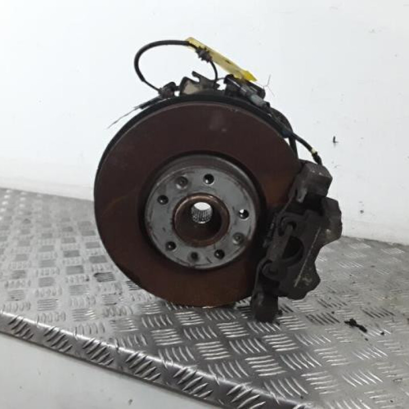 Moyeu avant droit CITROEN C4 GRAND PICASSO 2 Moyeu avant droit CITROEN C4 GRAND PICASSO 2