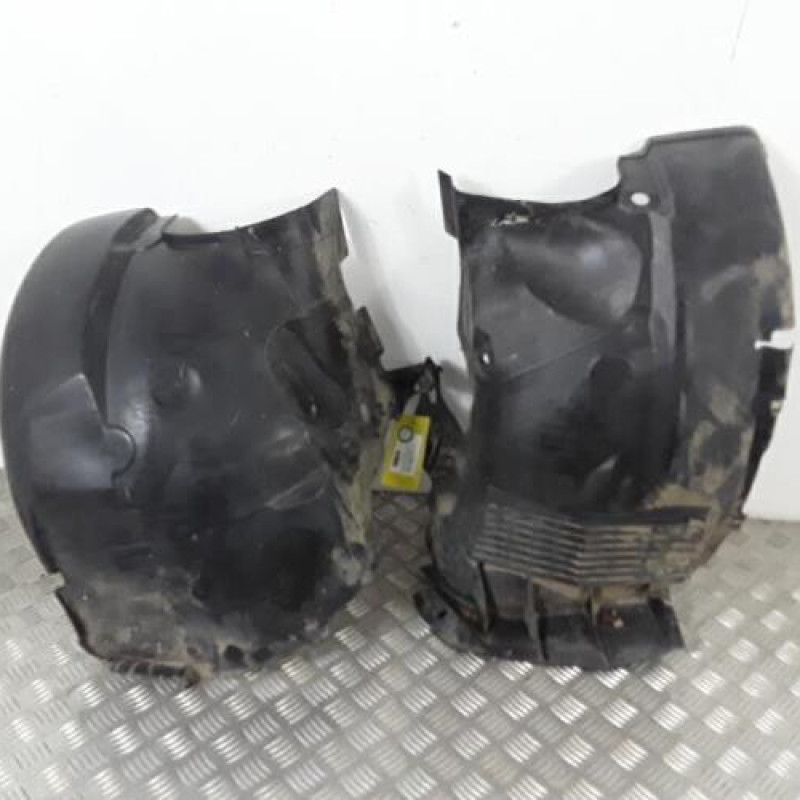 Pare boue avant gauche RENAULT SCENIC 1 Pare boue avant gauche RENAULT SCENIC 1