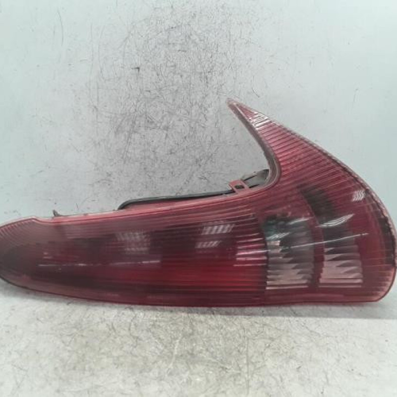 Feu arriere principal droit (feux) PEUGEOT 206 Feu arriere principal droit (feux) PEUGEOT 206