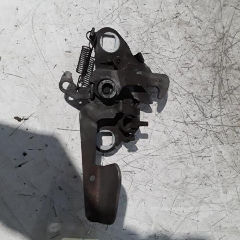 Serrure de capot PEUGEOT 306