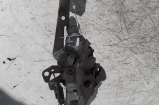 Serrure de capot PEUGEOT 306