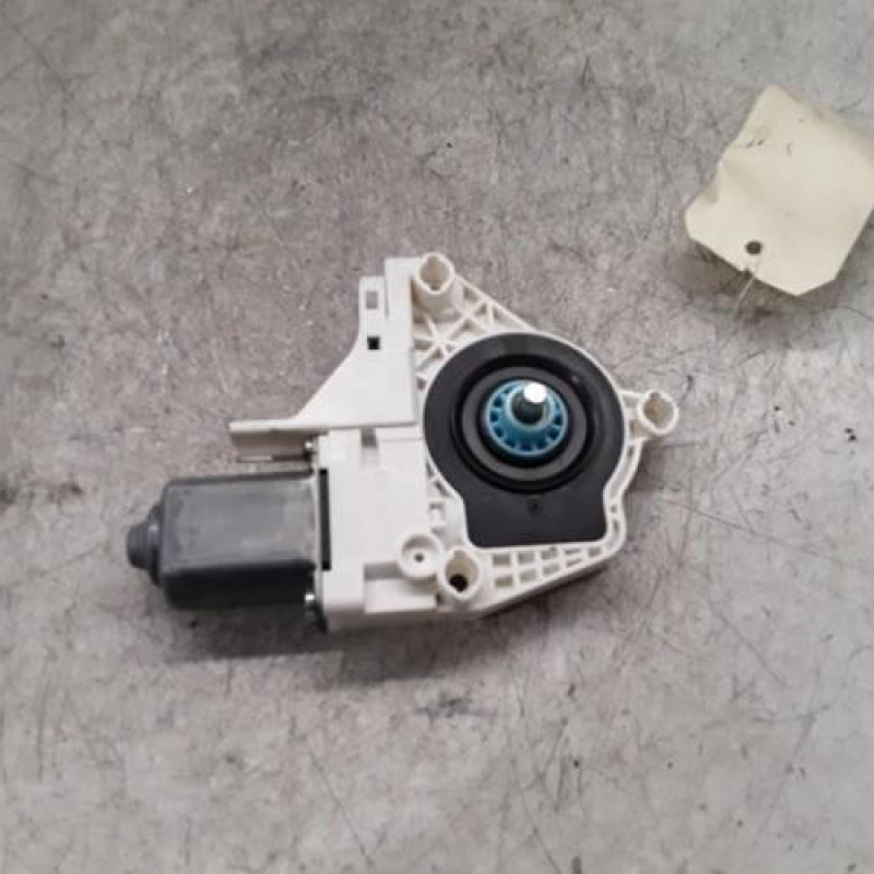 Moteur leve vitre arriere gauche AUDI Q3 1