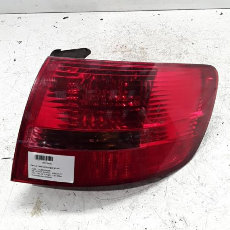 Feu arriere principal droit (feux) AUDI A6 3 Feu arriere principal droit (feux) AUDI A6 3