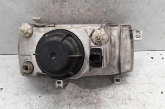 Optique avant principal gauche (feux)(phare) VOLKSWAGEN VENTO