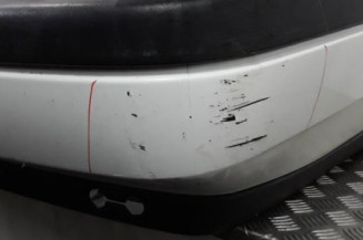 Pare choc arriere VOLKSWAGEN VENTO Photo n°7