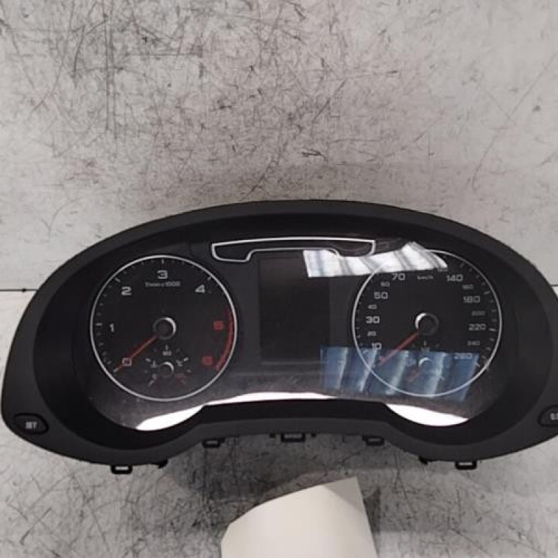 Compteur AUDI Q3 1 Compteur AUDI Q3 1