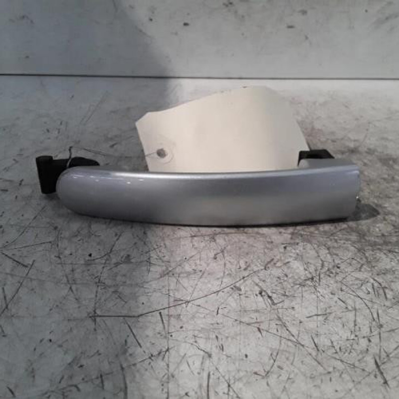 Poignee porte arriere gauche VOLKSWAGEN TIGUAN 1 Poignee porte arriere gauche VOLKSWAGEN TIGUAN 1