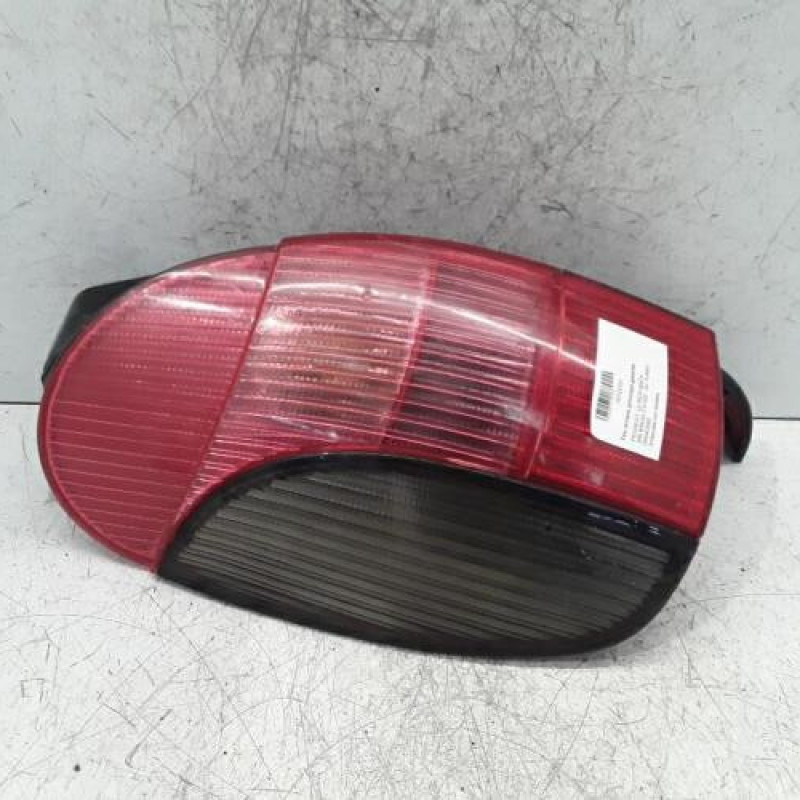 Feu arriere principal gauche (feux) PEUGEOT 306 Feu arriere principal gauche (feux) PEUGEOT 306