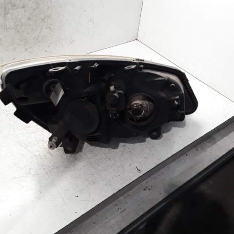 Optique avant principal gauche (feux)(phare) RENAULT SCENIC 2