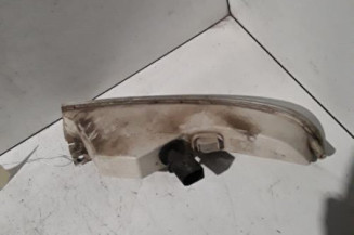 Feu diurne avant gauche VOLKSWAGEN PASSAT 5