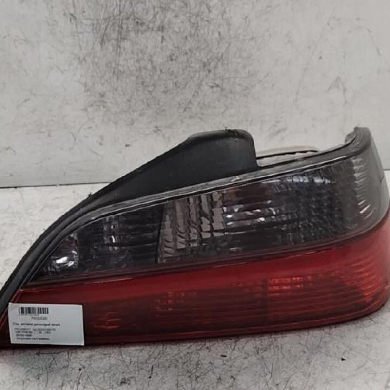 Feu arriere principal droit (feux) PEUGEOT 406 Feu arriere principal droit (feux) PEUGEOT 406