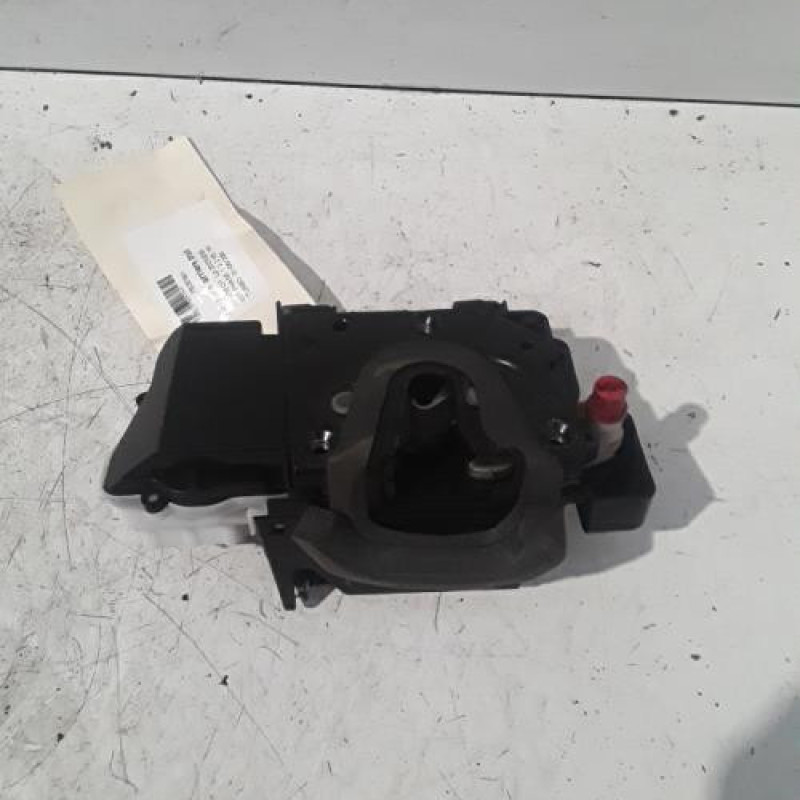 Serrure arriere droit PEUGEOT 607