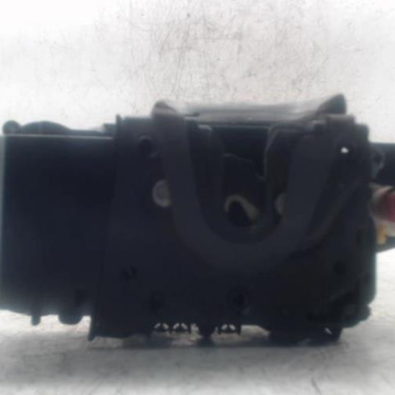 Serrure arriere gauche PEUGEOT 607