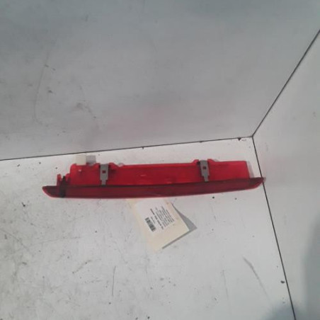 Feu arriere stop central NISSAN QASHQAI 1