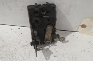 Serrure avant droit PEUGEOT 106