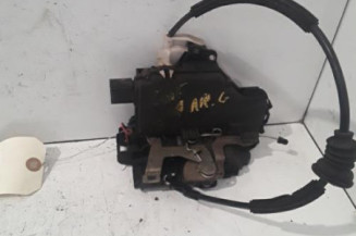 Serrure arriere gauche VOLKSWAGEN GOLF 4 Photo n°1