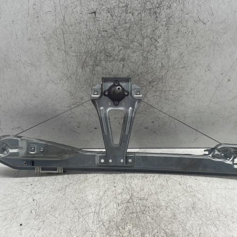 Leve vitre mecanique arriere droit RENAULT CLIO 3