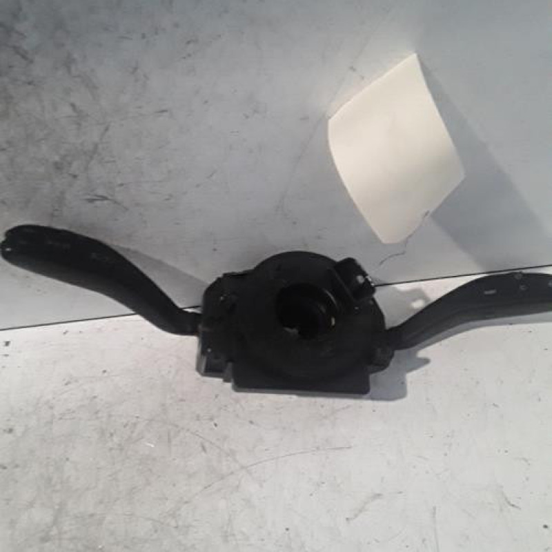 Com (Bloc Contacteur Tournant+Commodo Essuie Glace+Commodo Phare) VOLKSWAGEN POLO 4