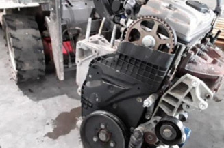Moteur PEUGEOT 206 Photo n°3