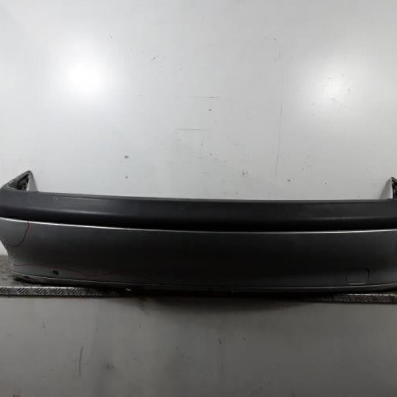 Pare choc arriere RENAULT LAGUNA 1 Pare choc arriere RENAULT LAGUNA 1