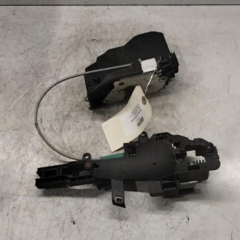 Serrure arriere droit BMW SERIE 1 E87 Serrure arriere droit BMW SERIE 1 E87