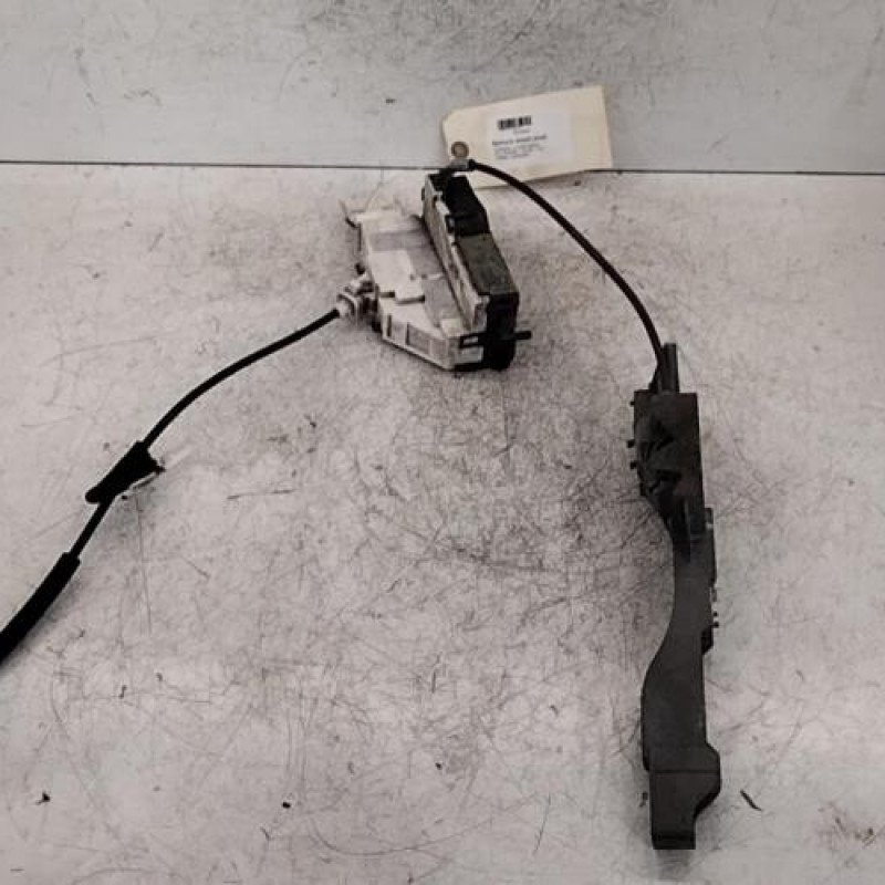 Serrure avant droit CITROEN C4 1