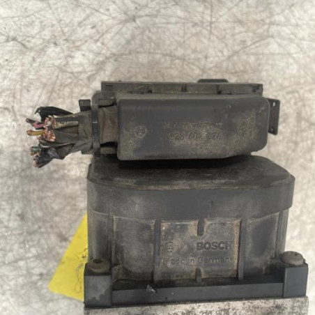 Bloc ABS (freins anti-blocage) TOYOTA YARIS 1