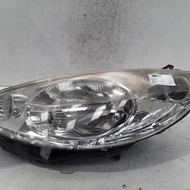 Optique avant principal droit (feux)(phare) PEUGEOT 1007