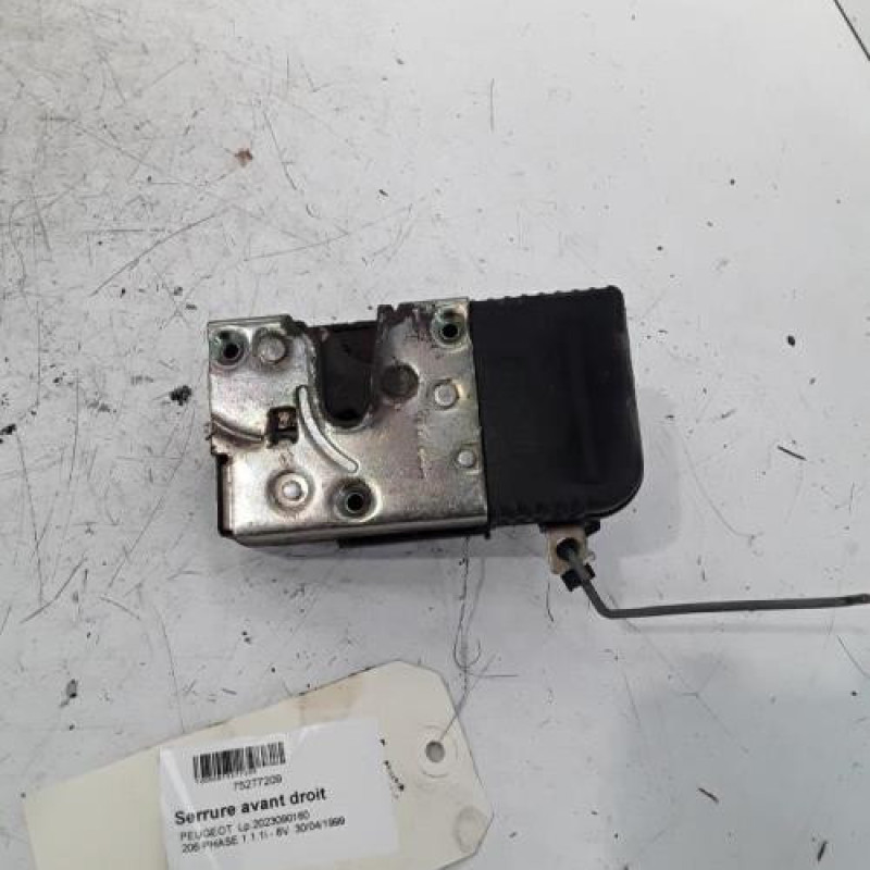 Serrure avant droit PEUGEOT 206