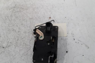 Serrure avant droit PEUGEOT 206