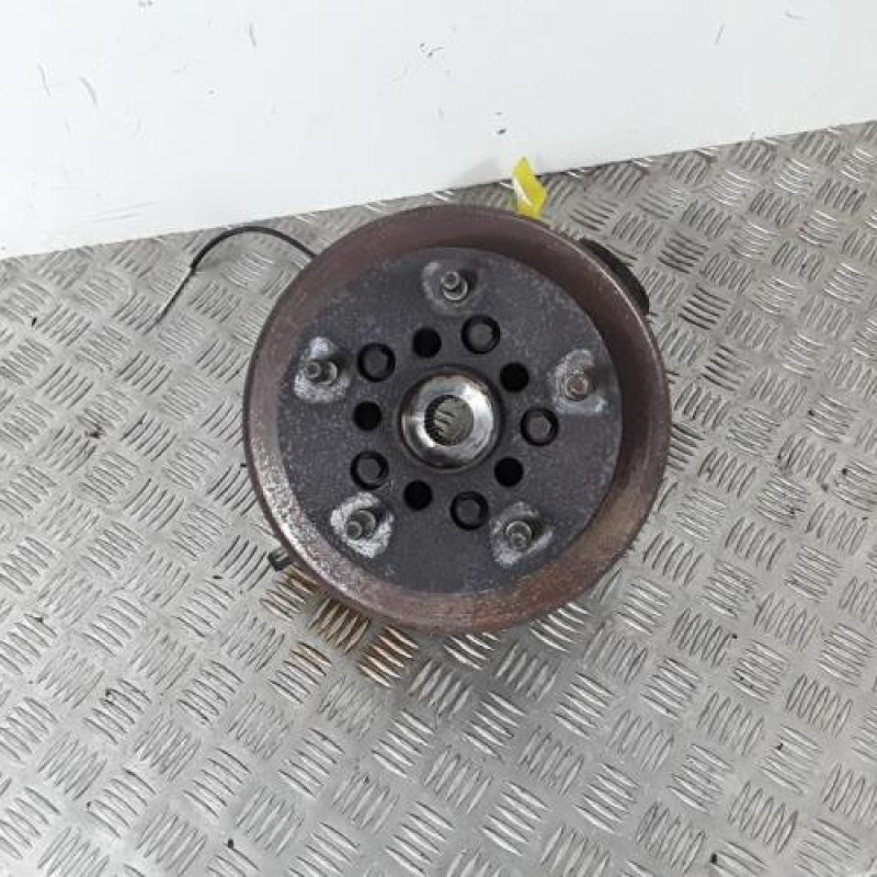 Moyeu avant gauche FORD TRANSIT 4 Moyeu avant gauche FORD TRANSIT 4
