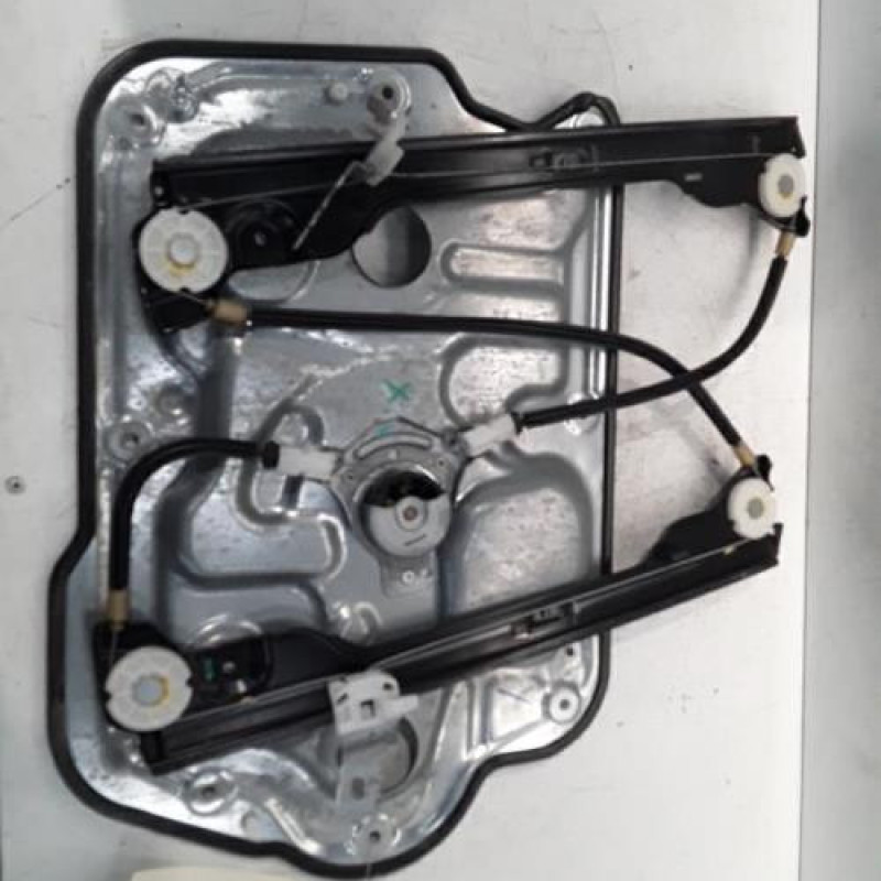 Leve vitre electrique avant droit NISSAN QASHQAI 1