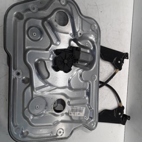 Leve vitre electrique avant droit NISSAN QASHQAI 1
