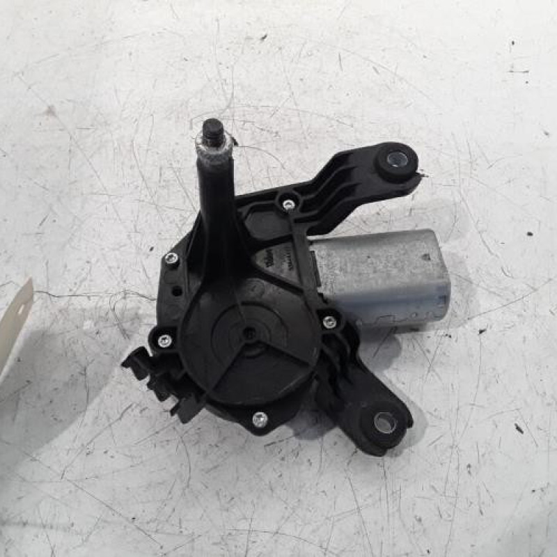 Moteur essuie glace arriere OPEL CORSA D