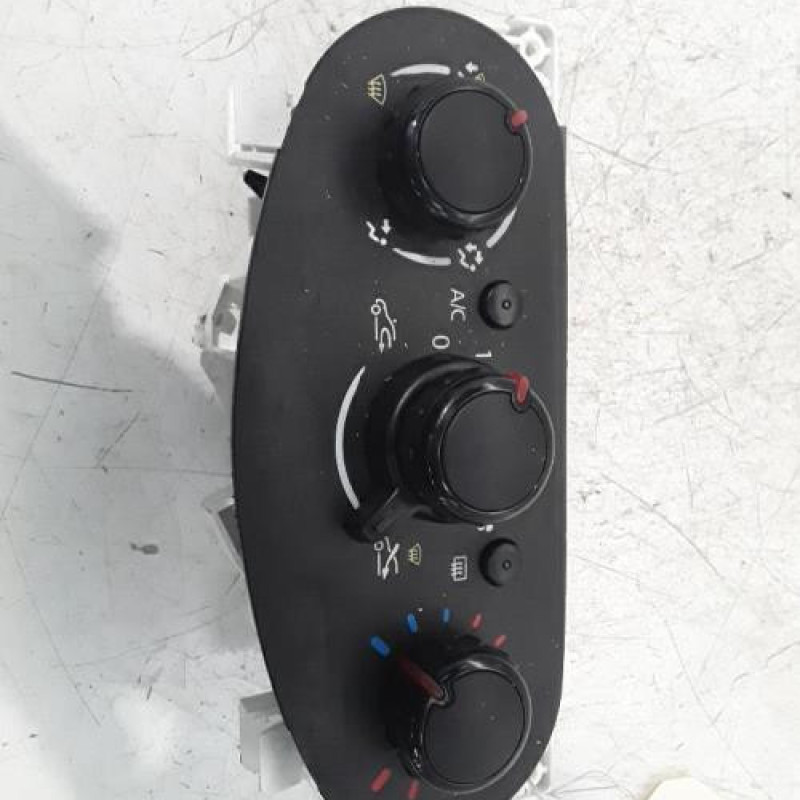 Commande chauffage RENAULT TWINGO 3 Commande chauffage RENAULT TWINGO 3