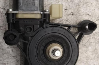 Leve vitre electrique avant gauche SEAT LEON 3 Photo n°1