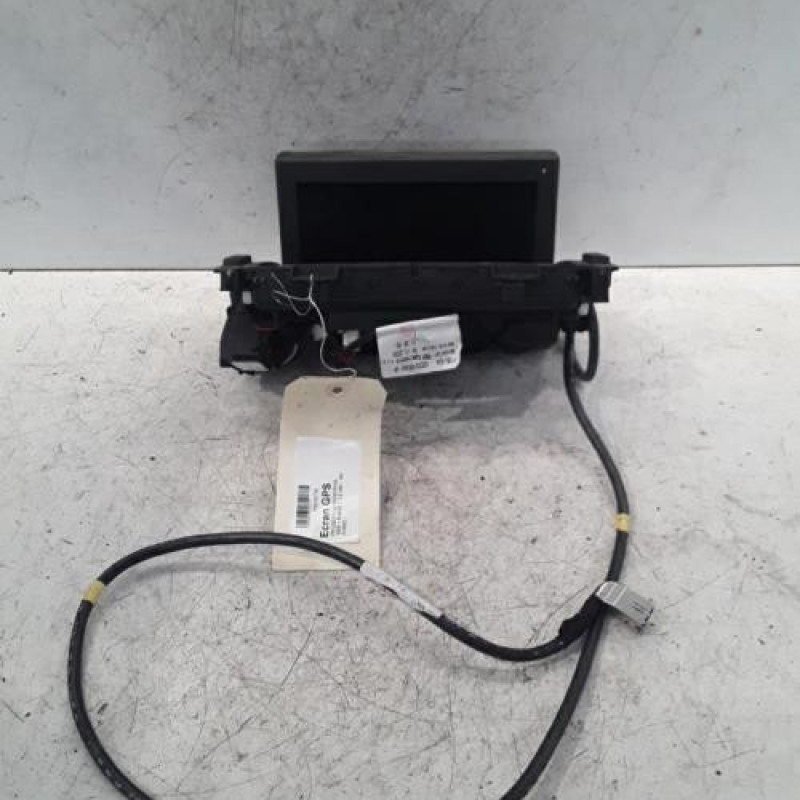 Ecran GPS PEUGEOT 5008 1 Ecran GPS PEUGEOT 5008 1