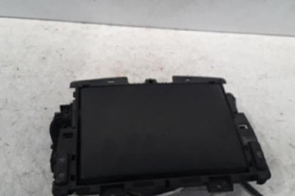 Ecran GPS PEUGEOT 5008 1