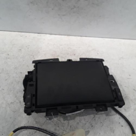 Ecran GPS PEUGEOT 5008 1