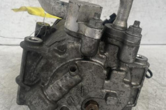 Compresseur clim FORD FIESTA 6 Photo n°3