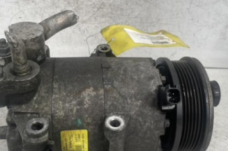 Compresseur clim FORD FIESTA 6 Photo n°4