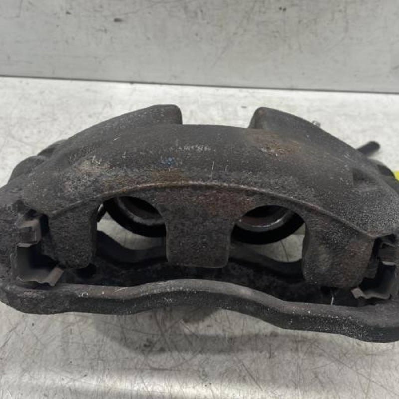 Etrier avant gauche (freinage) FORD TRANSIT 4 Etrier avant gauche (freinage) FORD TRANSIT 4