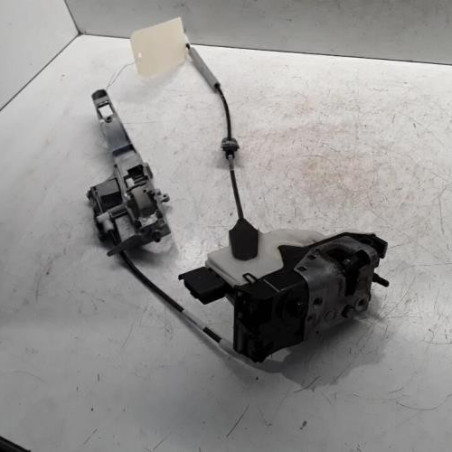 Serrure avant droit PEUGEOT 208 1