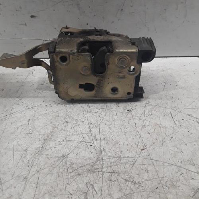 Serrure avant gauche PEUGEOT BOXER 1