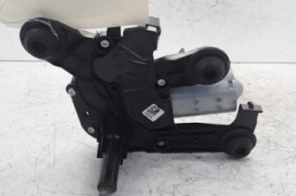 Moteur essuie glace arriere PEUGEOT 2008 1
