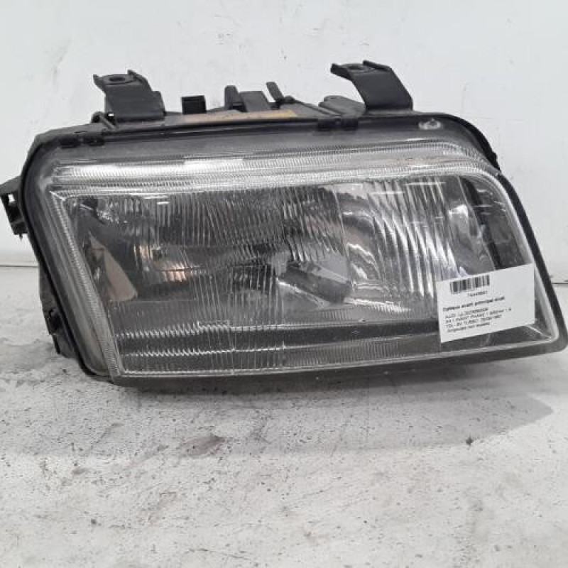Optique avant principal droit (feux)(phare) AUDI A4 1