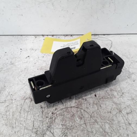 Serrure de coffre PEUGEOT 307