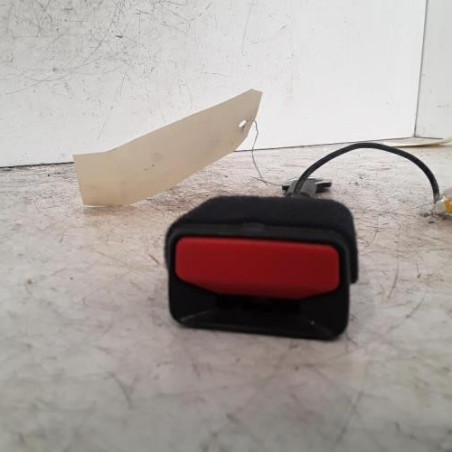 Attache ceinture avant droit PEUGEOT 508 1